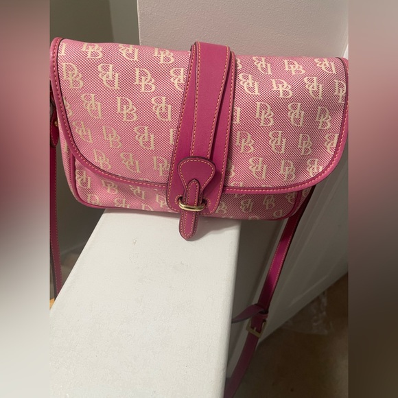Dooney & Bourke Pink Shoulder Bag - Picture 8 of 17